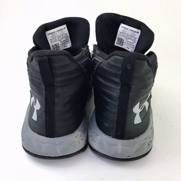 Under Armour BGS Jet 2018‎ Boys Size 5Y Black Basketball Shoes Lace Up 3020948 - Picture 6 of 8